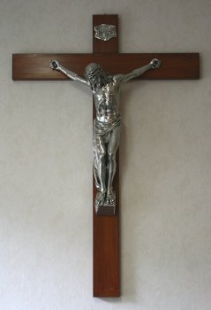 Kruzifix groß mit Zinnkorpus
